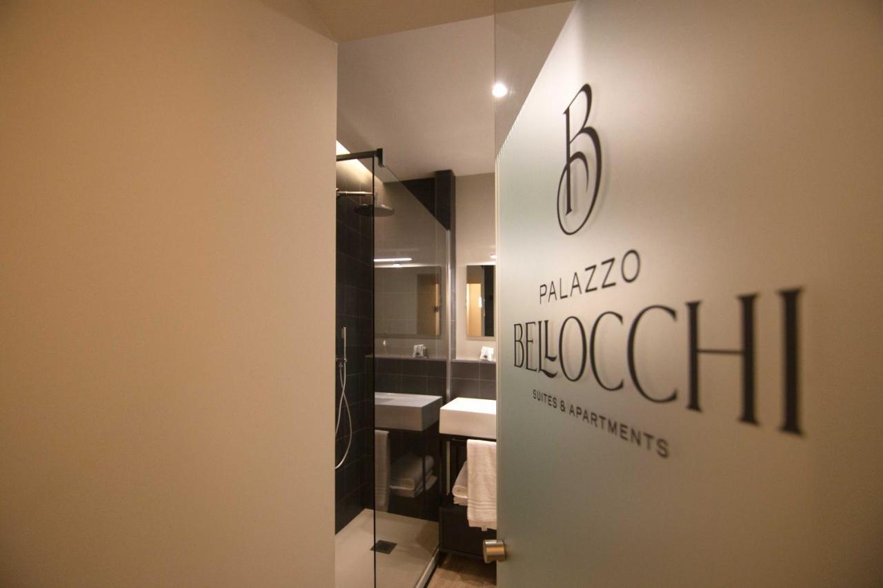 Palazzo Bellocchi - Suites & Apartments Brindisi Exterior foto